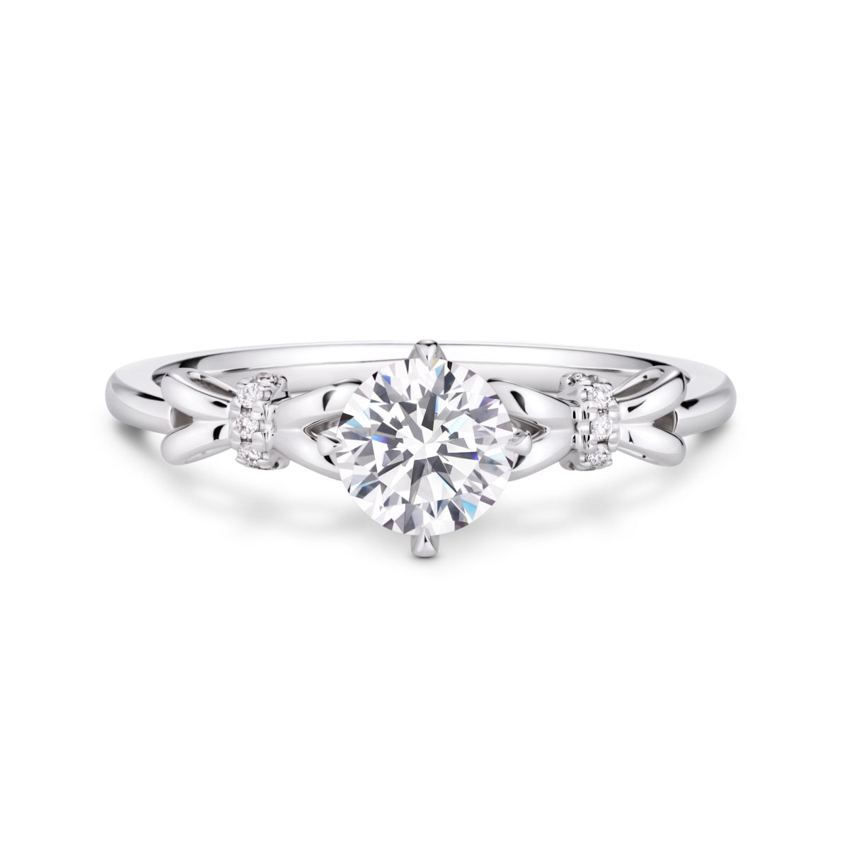 18K 簡約配鑽鑽石戒指