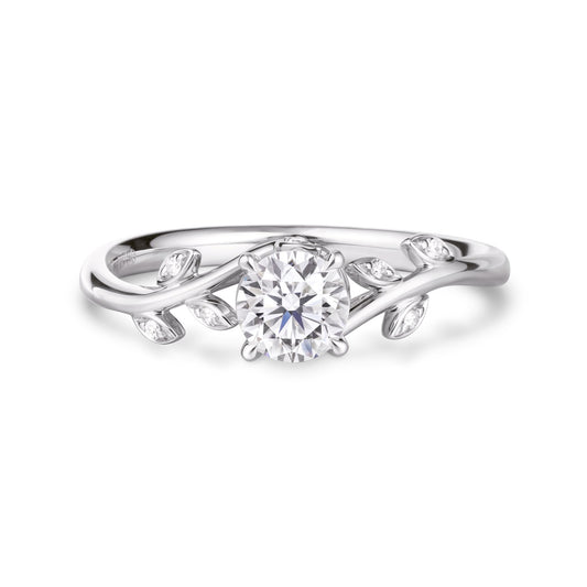 18K 簡約配鑽鑽石戒指